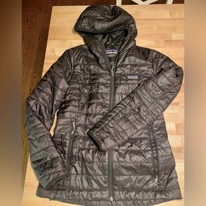 Patagonia nano puffer with hood